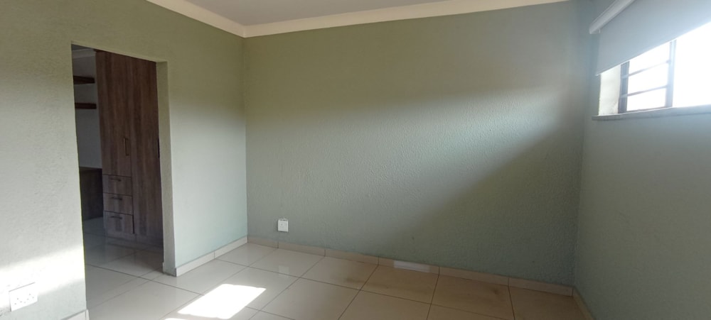 Cottage to rent in Sunward Park - ENL1719136 Cottage to rent in Sunward Park - ENL1719136