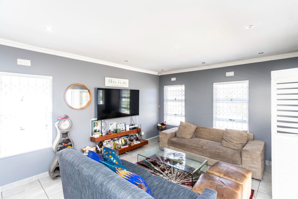 Townhouse for sale in Nahoon Valley Park - 1EZ1719507