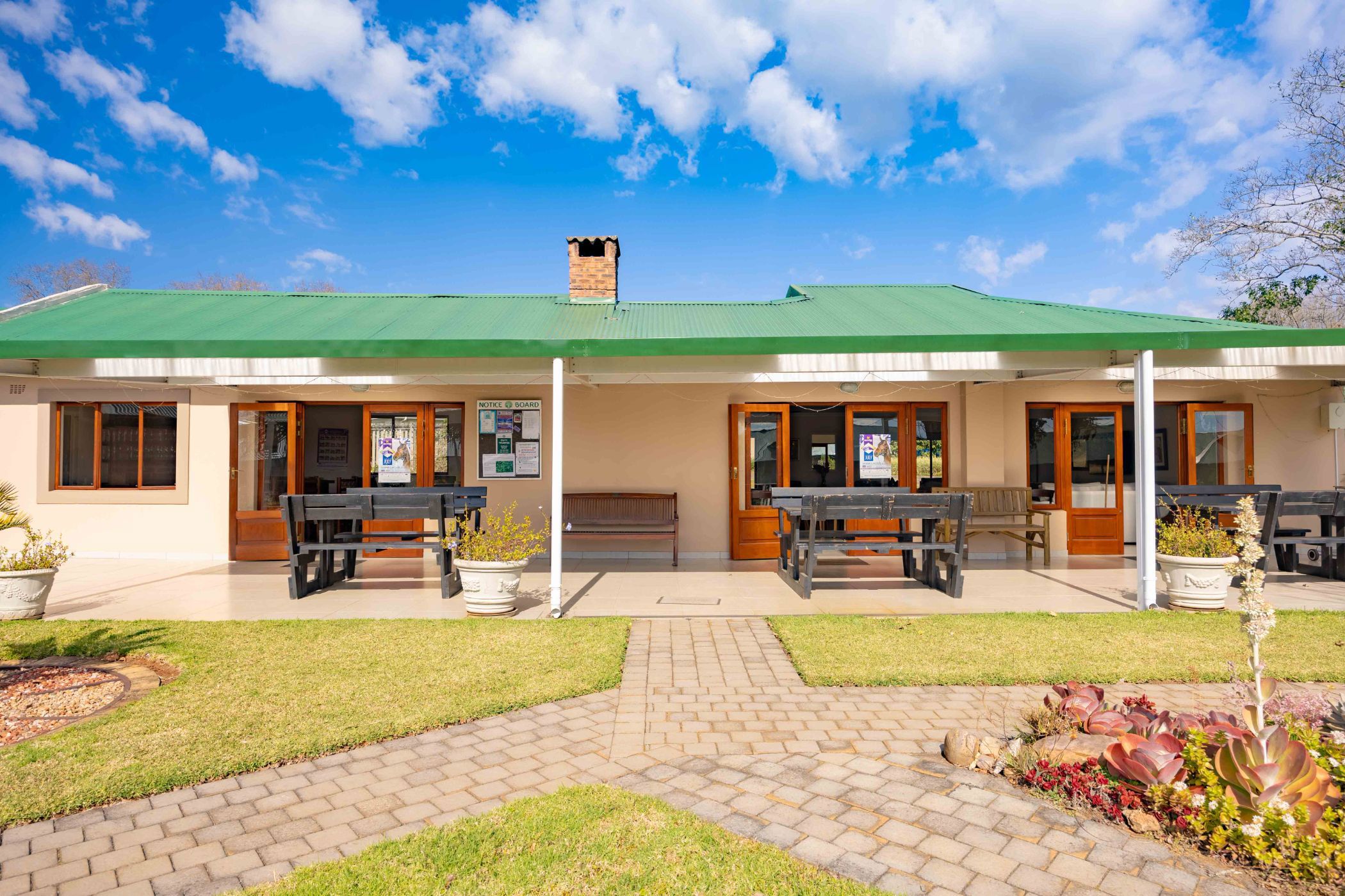 Apartment for sale in Waterfall, Upper Highway - 1KF1719337