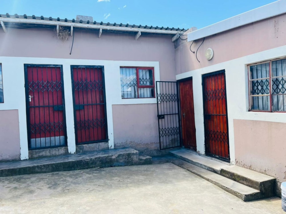 House for sale in Mthatha - 1MH1719350