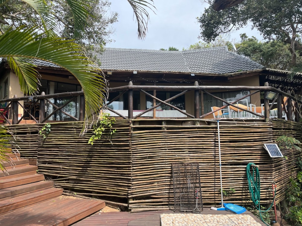 Beachfront villa for sale in Ponta Mamoli, Mozambique - 3MQ1719370