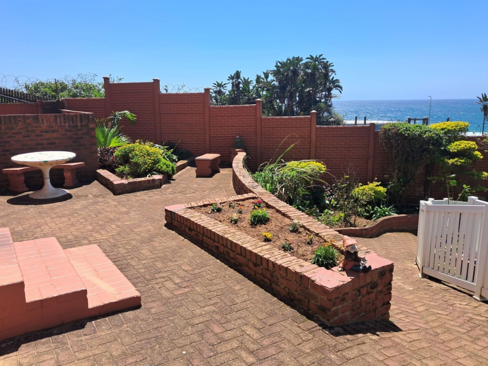Apartment for sale in Scottburgh South - 1si1719378