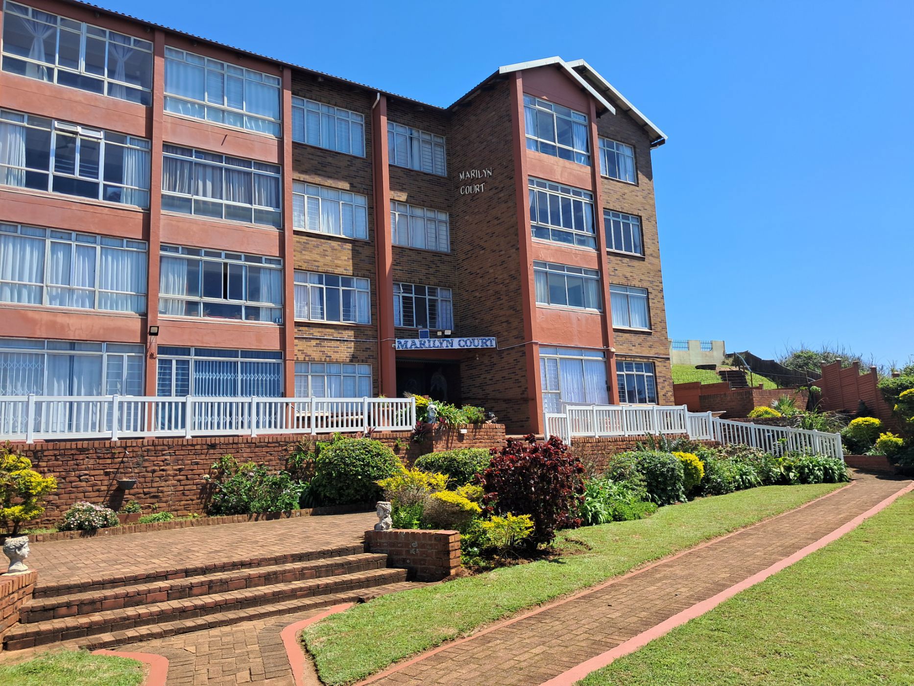 Apartment for sale in Scottburgh South - 1si1719378
