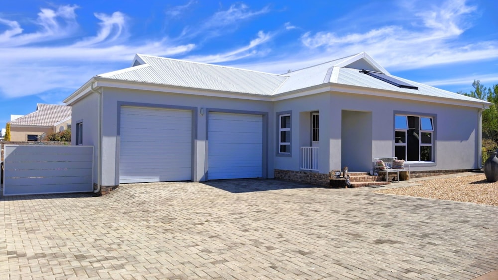 House for sale in Wesbank, Oudtshoorn - 1OU1719468 House for sale in Wesbank, Oudtshoorn - 1OU1719468