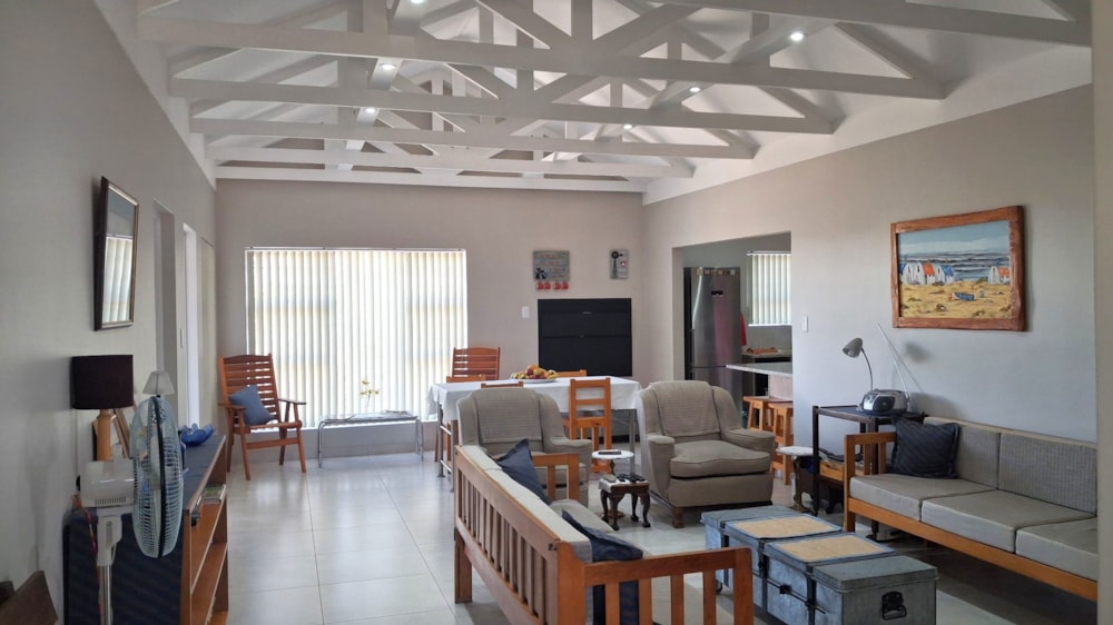 House for sale in Wesbank, Oudtshoorn - 1OU1719468 House for sale in Wesbank, Oudtshoorn - 1OU1719468