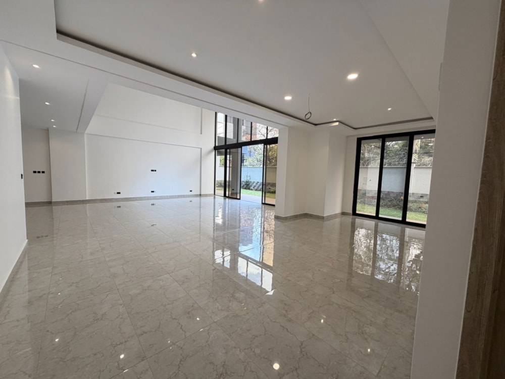 Multi-storey apartment to rent in Spring Valley, Kenya - 3KE1719500 Multi-storey apartment to rent in Spring Valley, Kenya - 3KE1719500