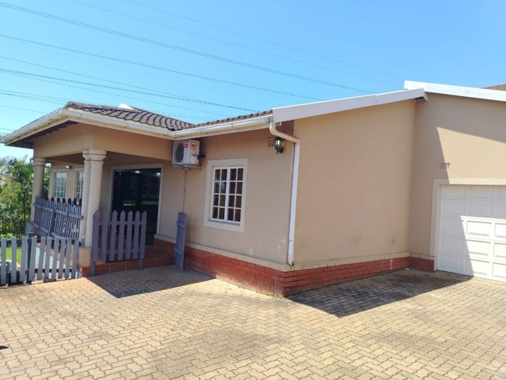 House for sale in Phoenix, KwaZulu-Natal - 1DA1719527 House for sale in Phoenix, KwaZulu-Natal - 1DA1719527