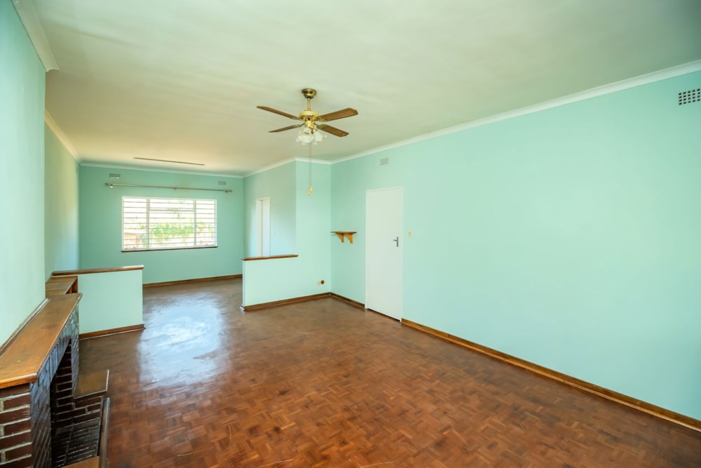 House for sale in Sunridge, Zimbabwe - 3ZB1719552 House for sale in Sunridge, Zimbabwe - 3ZB1719552