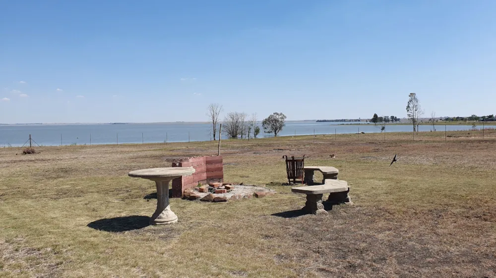 Smallholding for sale in Vaal Dam, Free State - 1VT1739723
