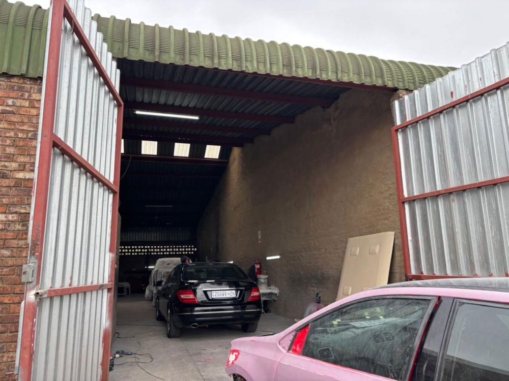 Commercial Building for sale in Mkondeni - 1PM1719910