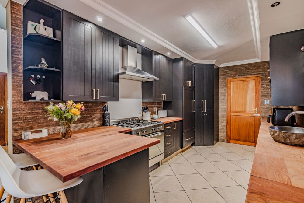 Security estate home for sale in Boardwalk - PT1719652