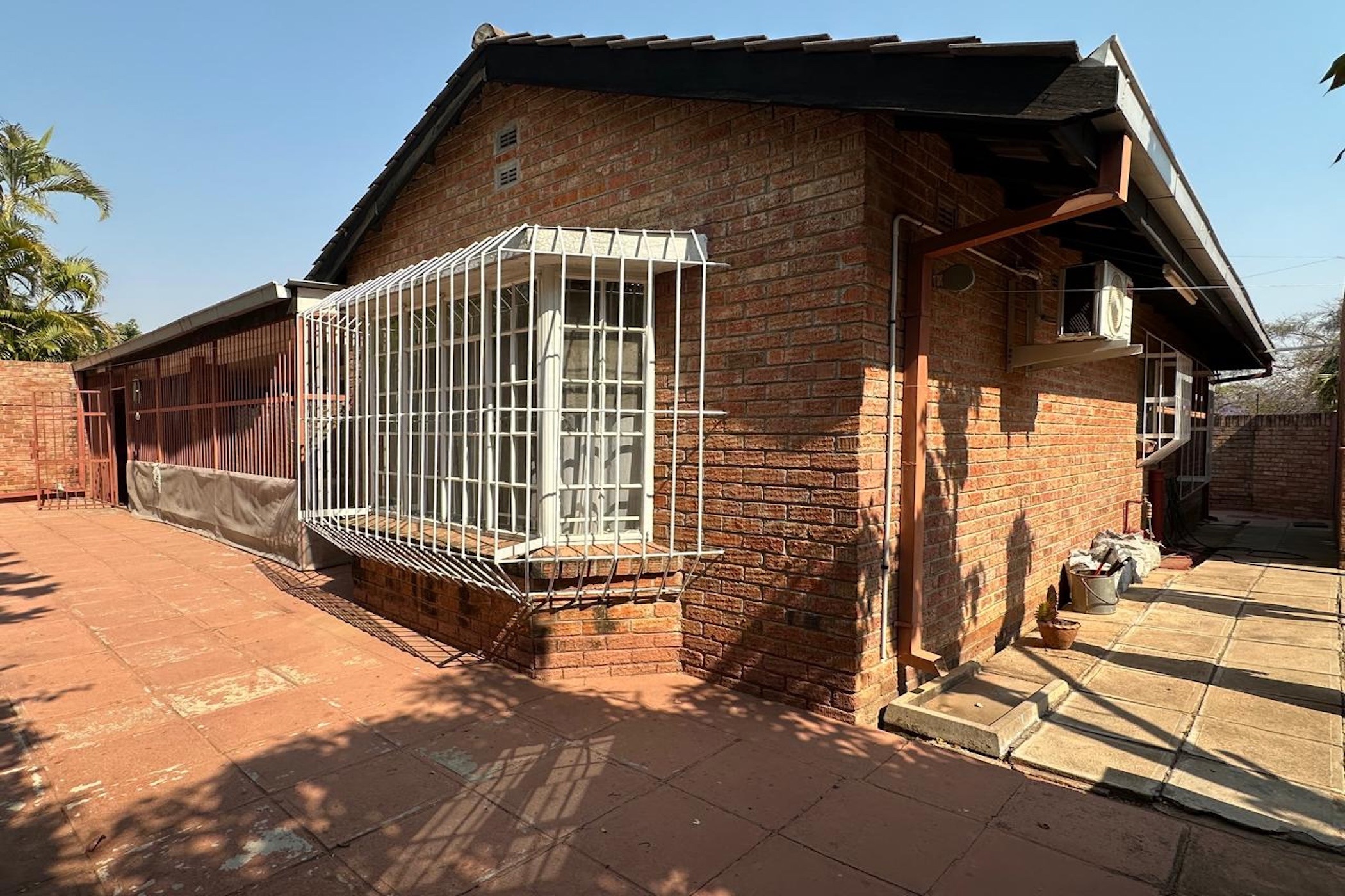 Townhouse for sale in Hillside, Bulawayo, Zimbabwe - 3ZB1719677