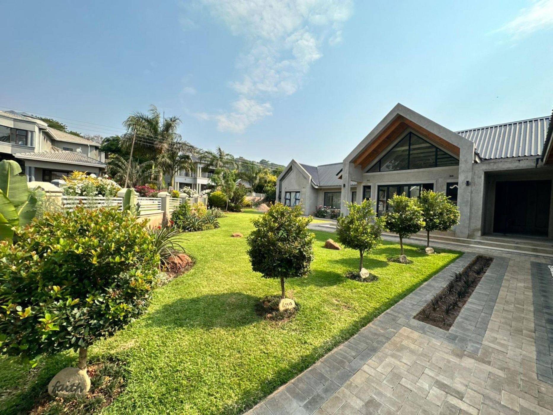 Townhouse for sale in Borrowdale Brooke, Zimbabwe - 3ZB1721374