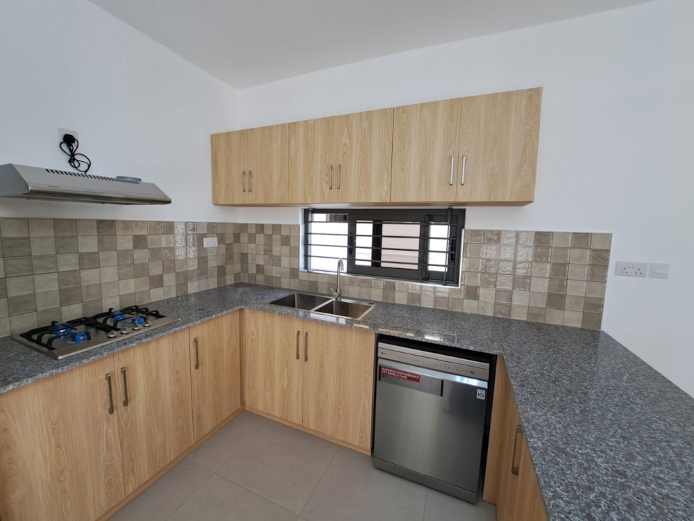 House to rent in Pointe aux Piments, Mauritius - MPR1719735