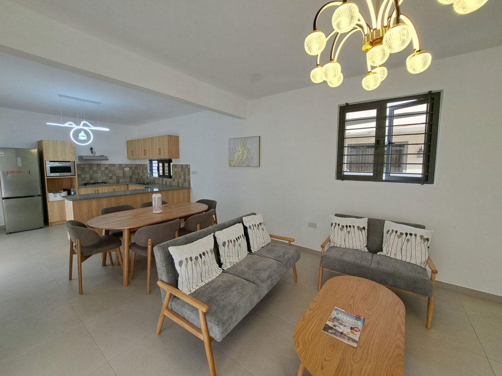 House to rent in Pointe aux Piments, Mauritius - MPR1719735