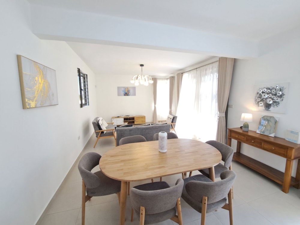 House to rent in Pointe aux Piments, Mauritius - MPR1719735