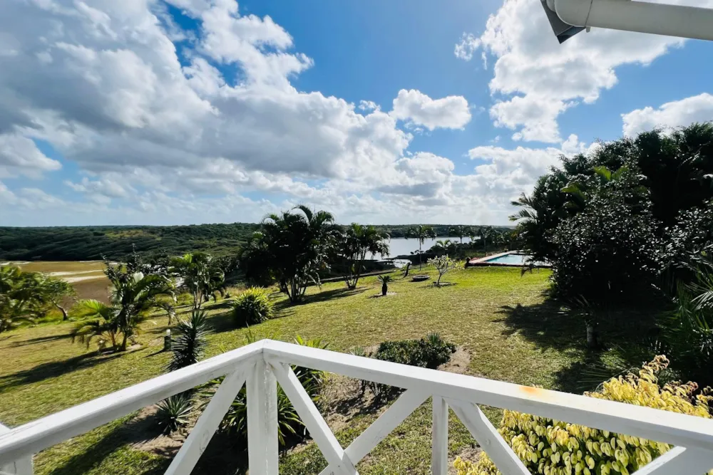 Lakefront villa for sale in Bilene, Mozambique - 3MQ1719757 Lakefront villa for sale in Bilene, Mozambique - 3MQ1719757