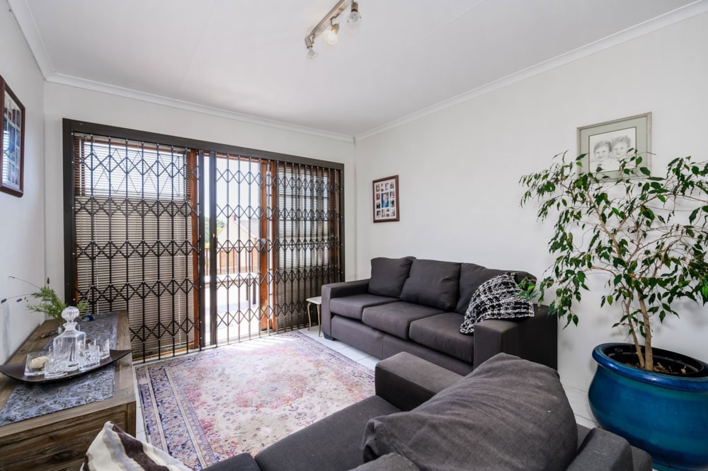 Townhouse for sale in Glenroy Park - 1PLZ1719810