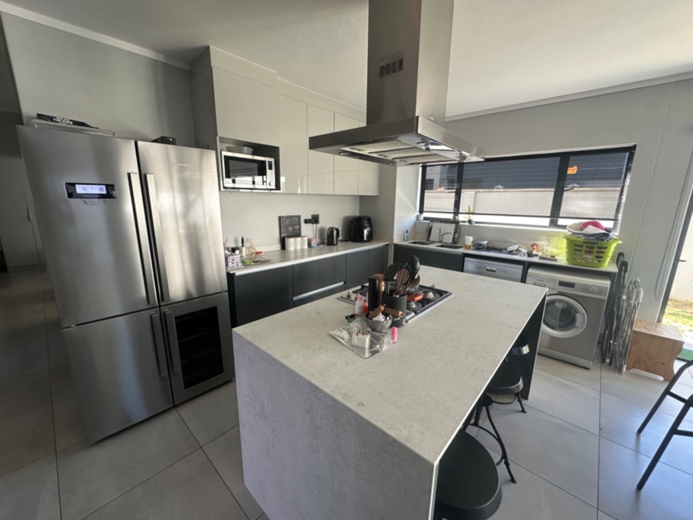 House for sale in Waterkloof, Pretoria East - PT1719816 House for sale in Waterkloof, Pretoria East - PT1719816