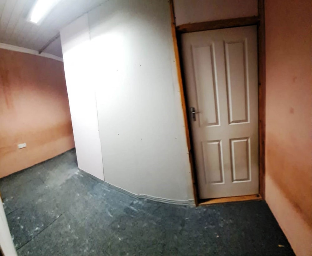 Commercial business for sale in Kweneng East , Botswana - 3BO1720110 Commercial business for sale in Kweneng East , Botswana - 3BO1720110