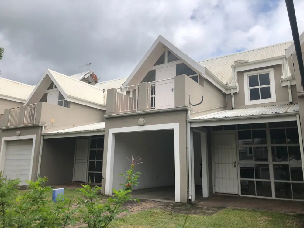 Double-storey apartment sold in West Acres - 1NS1719972 Double-storey apartment sold in West Acres - 1NS1719972