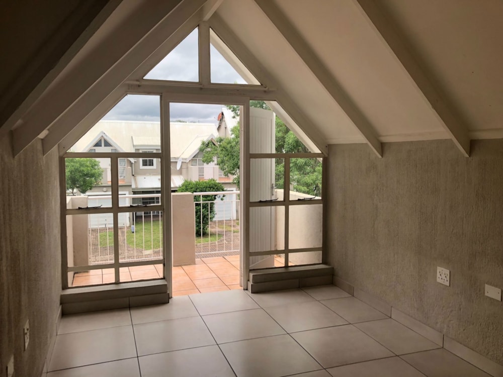 Double-storey apartment for sale in West Acres - 1NS1719972 Double-storey apartment for sale in West Acres - 1NS1719972