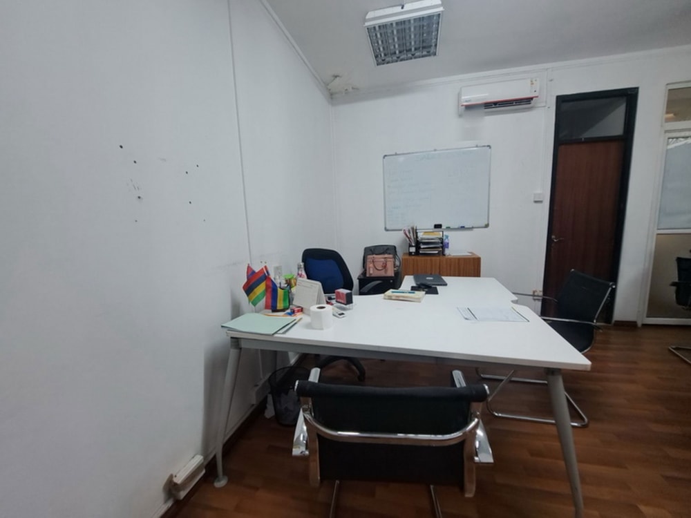 Commercial office to rent in Quatre Bornes, Mauritius - MUR1719911 Commercial office to rent in Quatre Bornes, Mauritius - MUR1719911