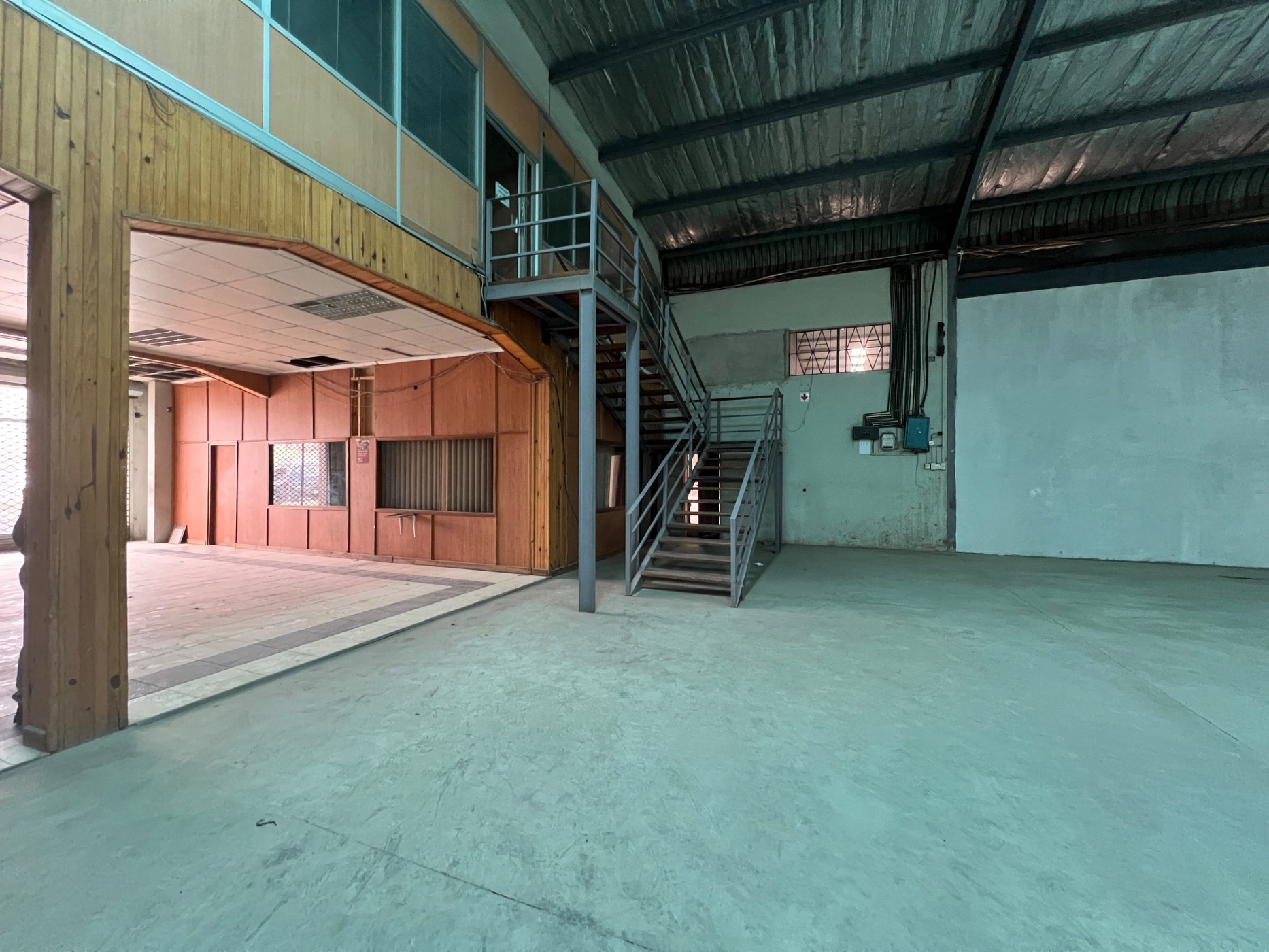 Commercial industrial property to rent in Heavy Industrial Area, Zambia - 3ZA1720029