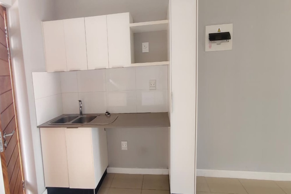 Apartment to rent in Umbogintwini - 1WB1720007