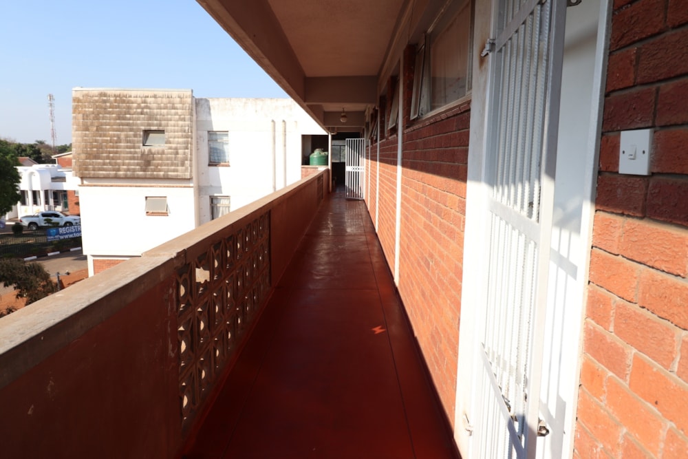 Apartment for sale in Eastlea North, Zimbabwe - 3ZB1720002 Apartment for sale in Eastlea North, Zimbabwe - 3ZB1720002