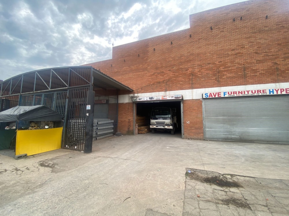 Commercial industrial property for sale in Pietermaritzburg Central - 1PM1724037 Commercial industrial property for sale in Pietermaritzburg Central - 1PM1724037