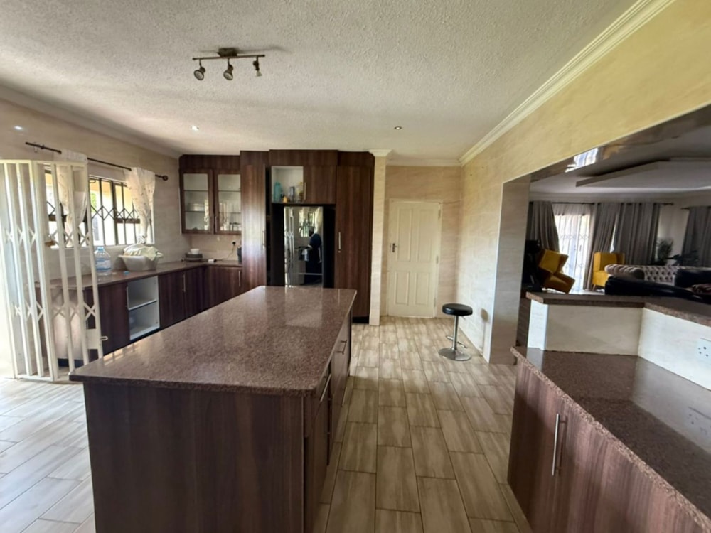 House to rent in Manressa, Zimbabwe - 3ZB1720045