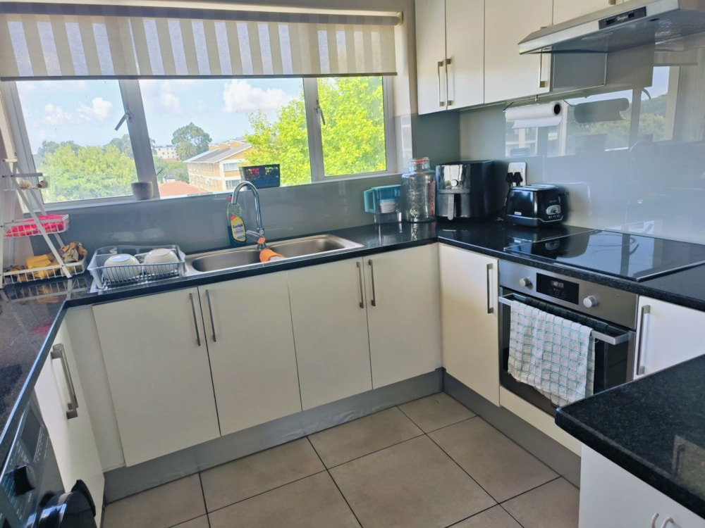 Apartment to rent in Rosebank, Cape Town - RBL1720063 Apartment to rent in Rosebank, Cape Town - RBL1720063