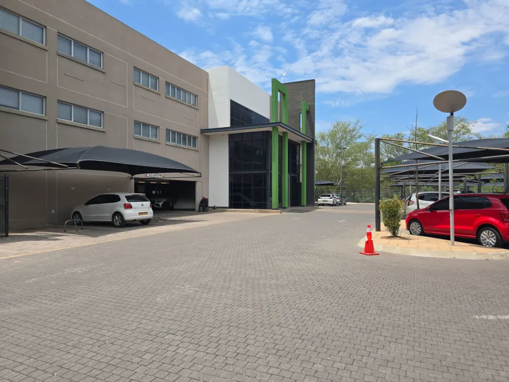 Commercial office to rent in Fairgrounds, Botswana - 3BO1720073 Commercial office to rent in Fairgrounds, Botswana - 3BO1720073
