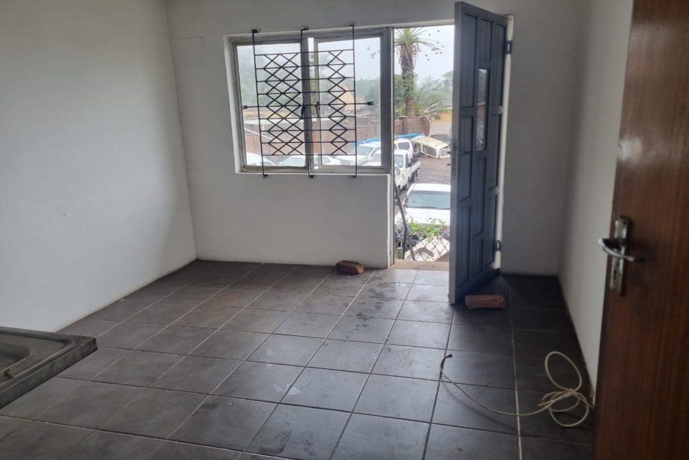 Bachelor apartment to rent in Isipingo Rail - 1WB1720067 Bachelor apartment to rent in Isipingo Rail - 1WB1720067