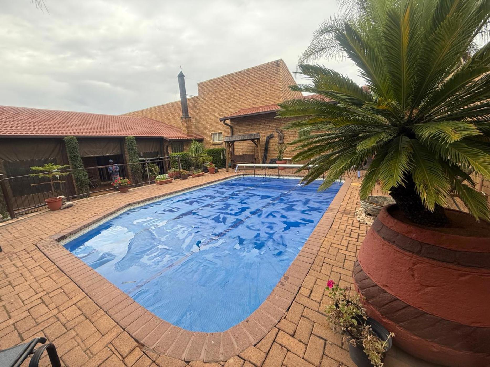 House for sale in Model Park - 1WD1720093