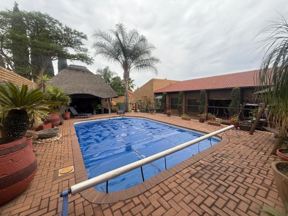 House for sale in Model Park - 1WD1720093