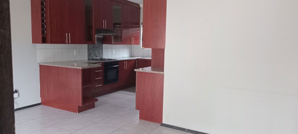 Townhouse to rent in White River - 1WR1720121 Townhouse to rent in White River - 1WR1720121