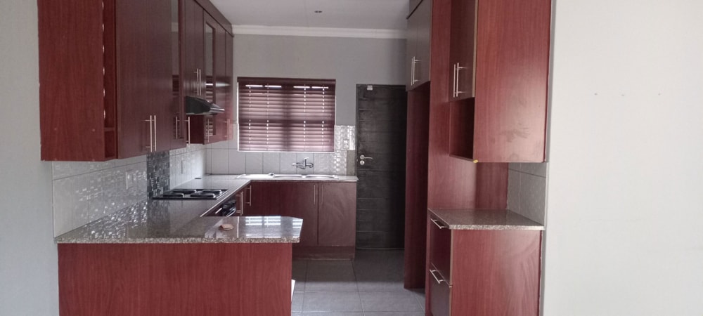 Townhouse to rent in White River - 1WR1720121 Townhouse to rent in White River - 1WR1720121