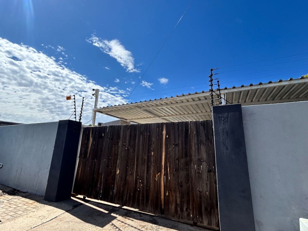 House for sale in Rhodesdene - 1KJ1720173 House for sale in Rhodesdene - 1KJ1720173