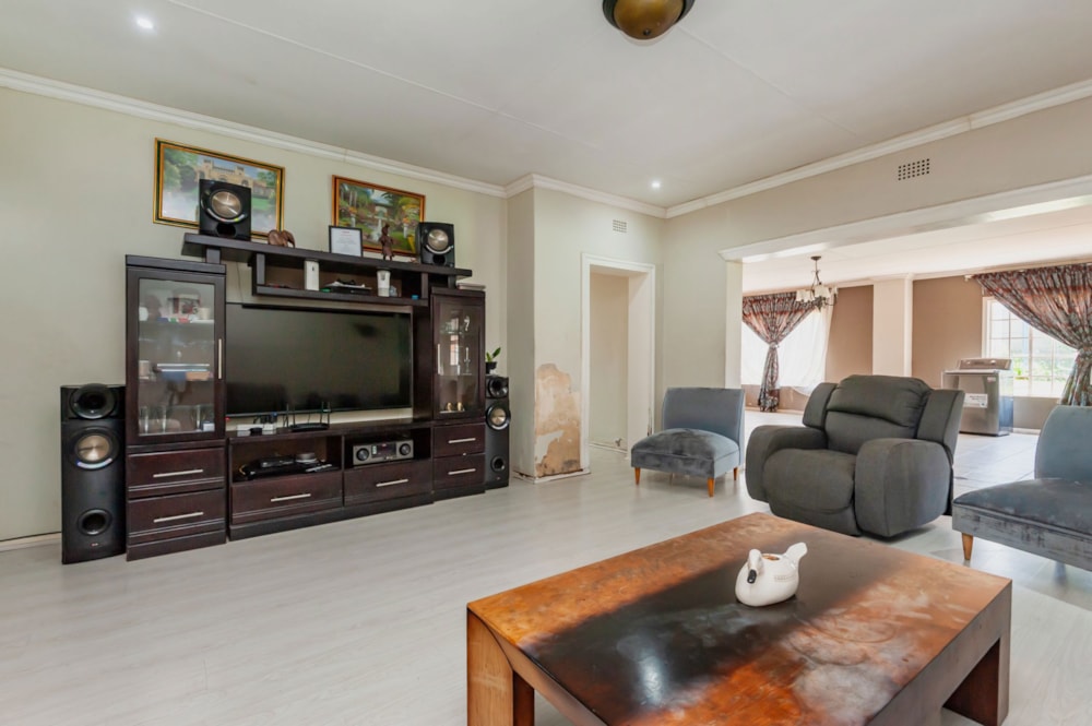 House for sale in Kew - BED1720179 House for sale in Kew - BED1720179