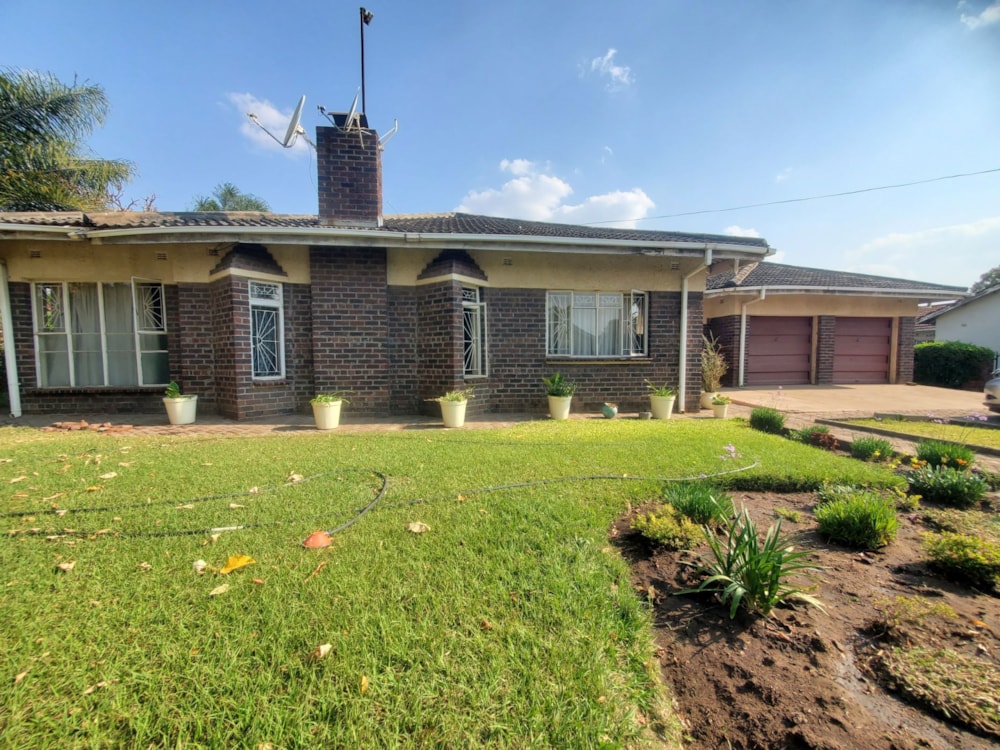 House for sale in Letombo Park, Zimbabwe - 3ZB1720231 House for sale in Letombo Park, Zimbabwe - 3ZB1720231