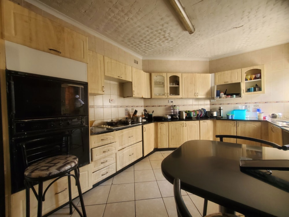 House for sale in Letombo Park, Zimbabwe - 3ZB1720231 House for sale in Letombo Park, Zimbabwe - 3ZB1720231