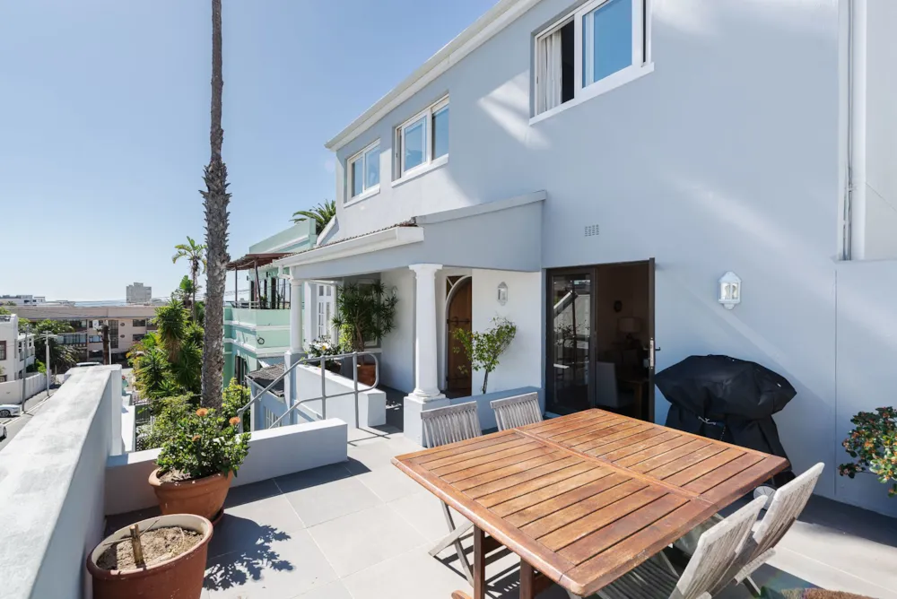 House sold in Sea Point - AS1718370 House sold in Sea Point - AS1718370