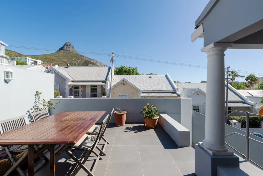 House sold in Sea Point - AS1718370 House sold in Sea Point - AS1718370