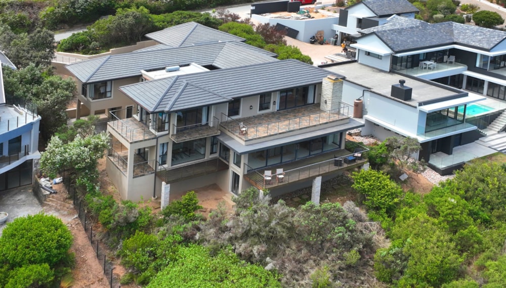 Double-storey house sold in Pinnacle Point Golf Estate - 1MB1719676