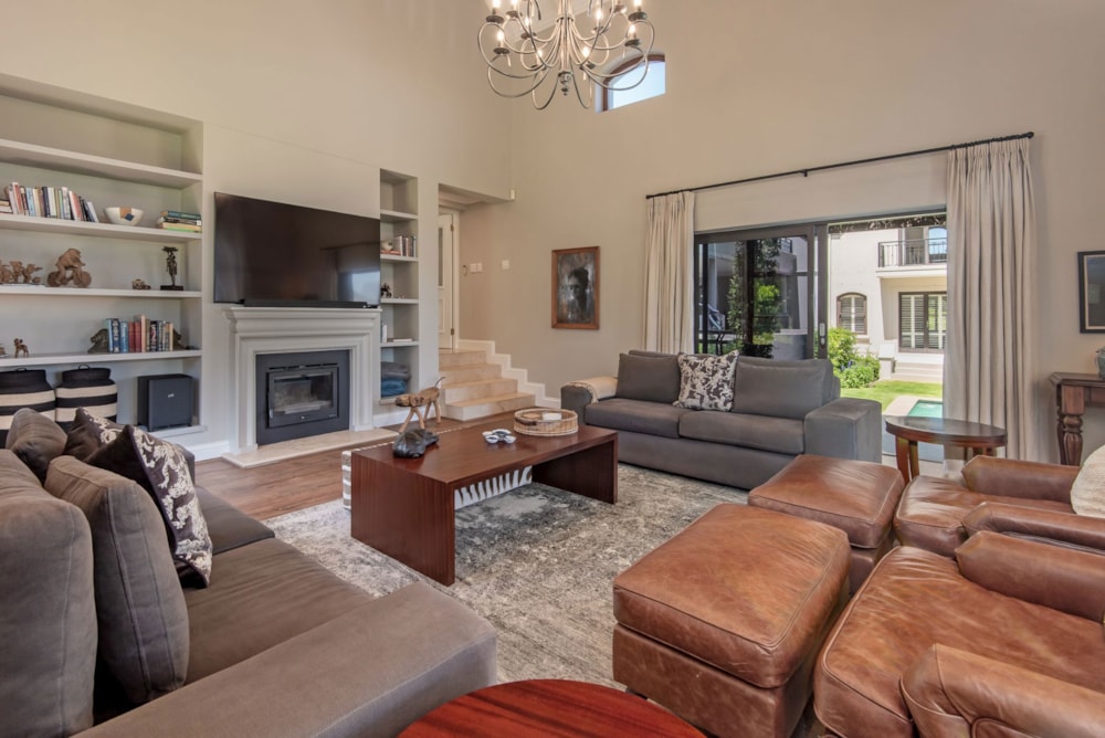 Double-storey house for sale in Franschhoek - FWI1581428