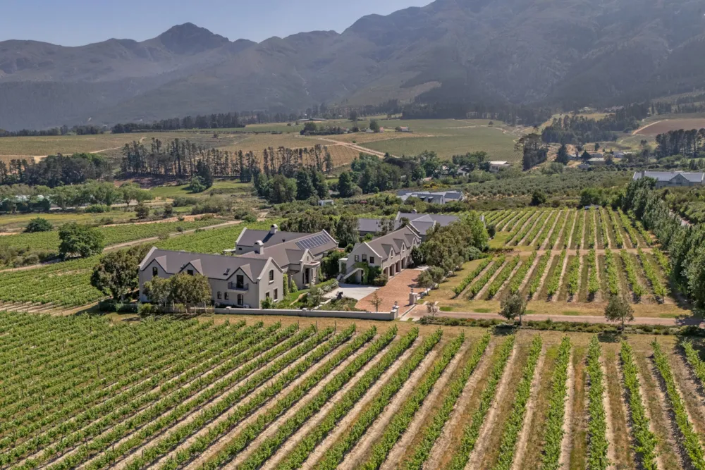 Double-storey house sold in Franschhoek - FWI1721579 Double-storey house sold in Franschhoek - FWI1721579