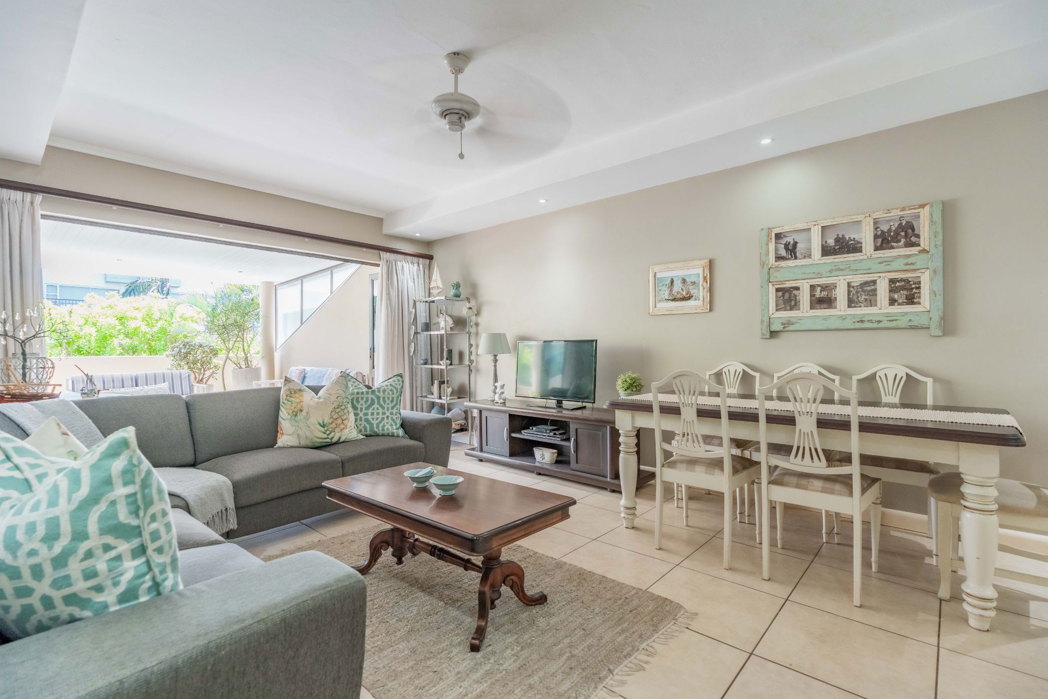 Apartment for sale in uMhlanga Rocks - 1ND1710751