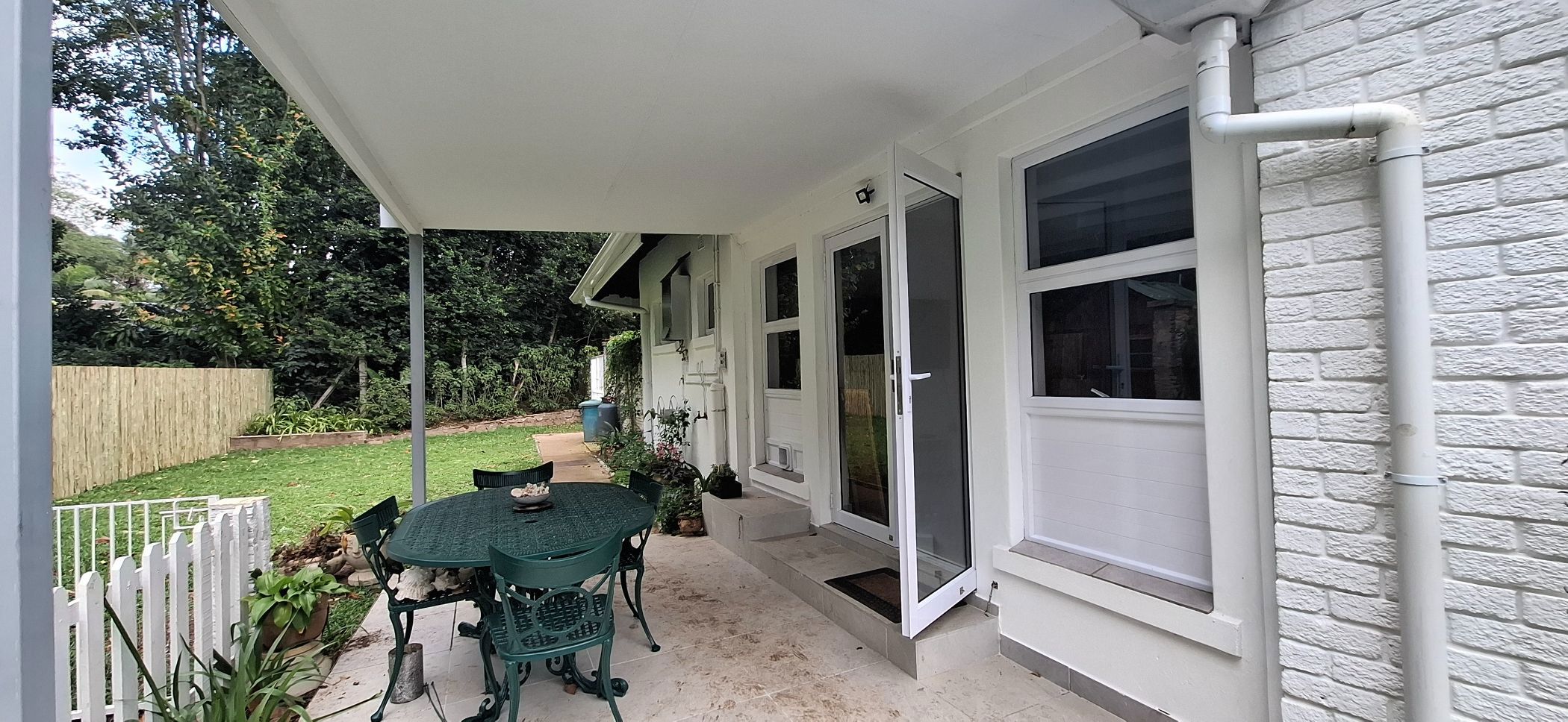 Garden cottage to rent in Kloof - 1KF1718743